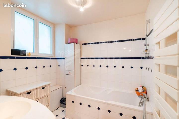 Location de vacances pour 7 personnes, avec terrasse à Annay-sur-Serein - 4