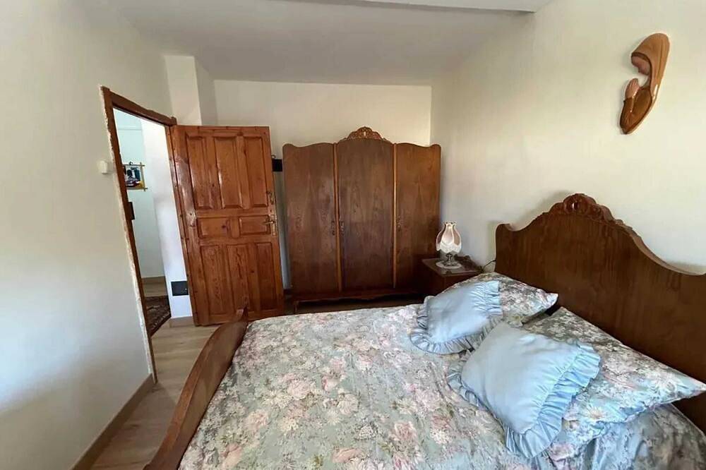 Homerez - Spacious House in Valdeande with Garden in Ribera del Duero, Valdeande