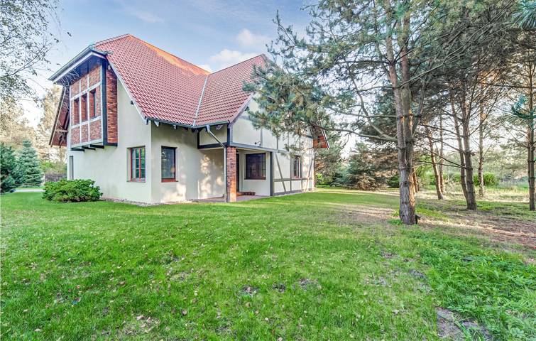 Ferienhaus für 10 Personen mit Garten in Westpommern