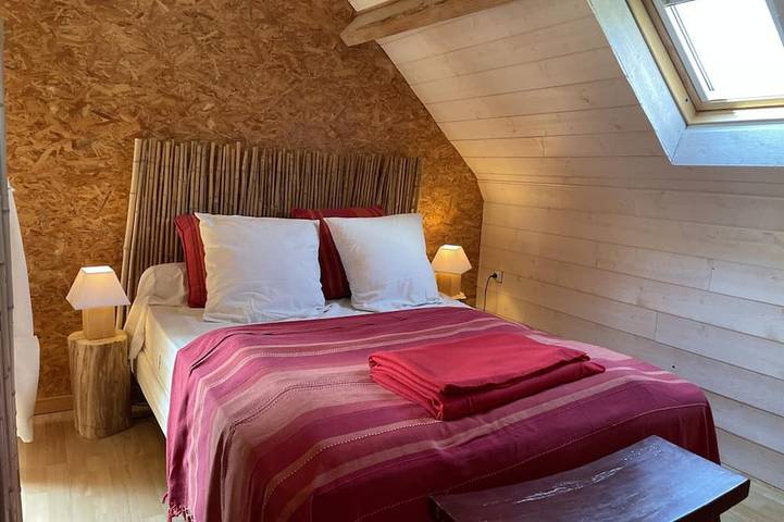 Gîte pour 6 personnes, avec jardin à Hérisson - 2