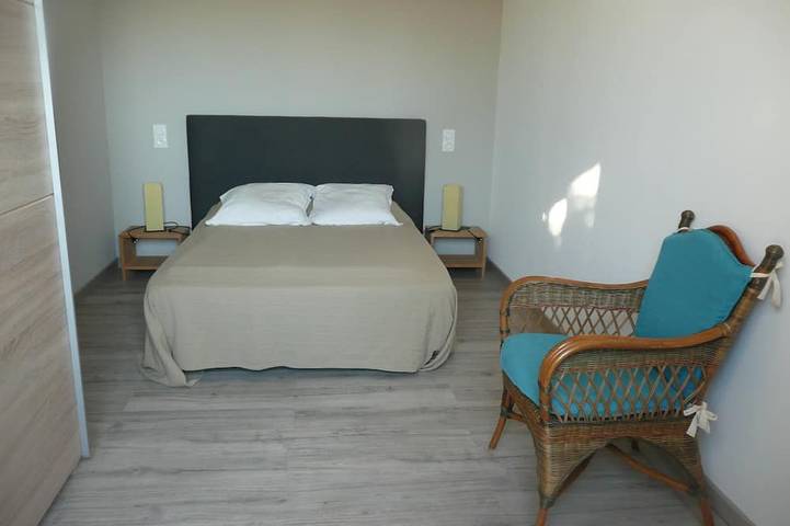 Gîte pour 4 personnes, avec jardin et terrasse à Mazan - 3