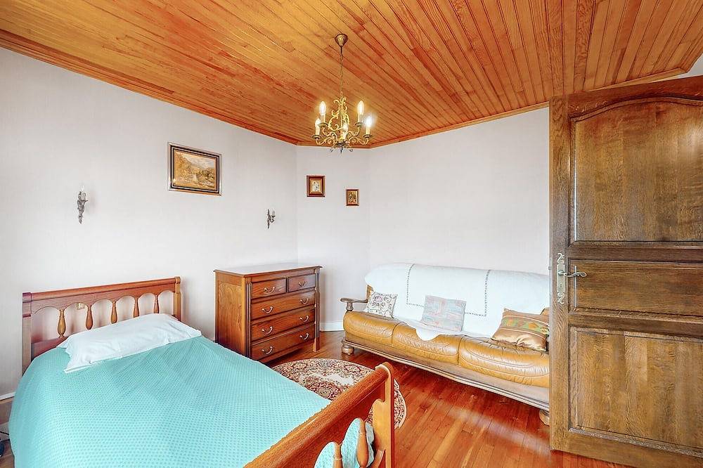 Traumhaftes Haus mit 3 Schlafzimmern in Riantec in Riantec, Côte des Mégalithes
