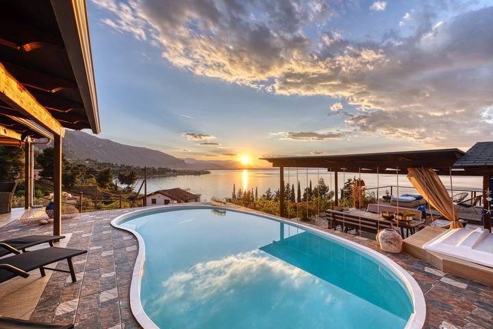 Villa pour 11 personnes, avec Vue sur l’océan et Balcon ainsi que Terrasse et Piscine