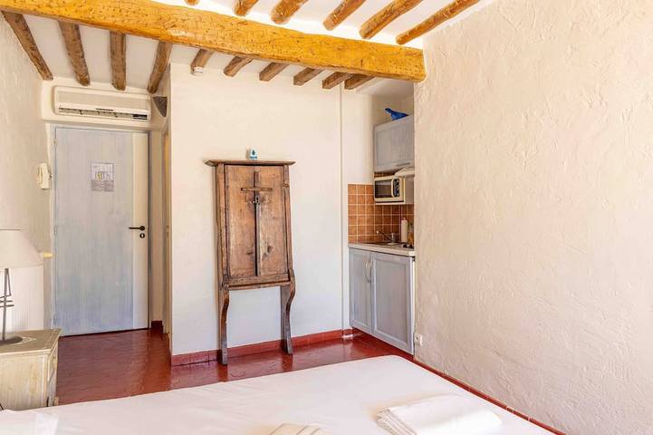 Appartamento intero, Studio 103-Monolocale-Standard-Bagno privato con vasca-Vista mare parziale in Cros de Cagnes, Cagnes-sur-Mer