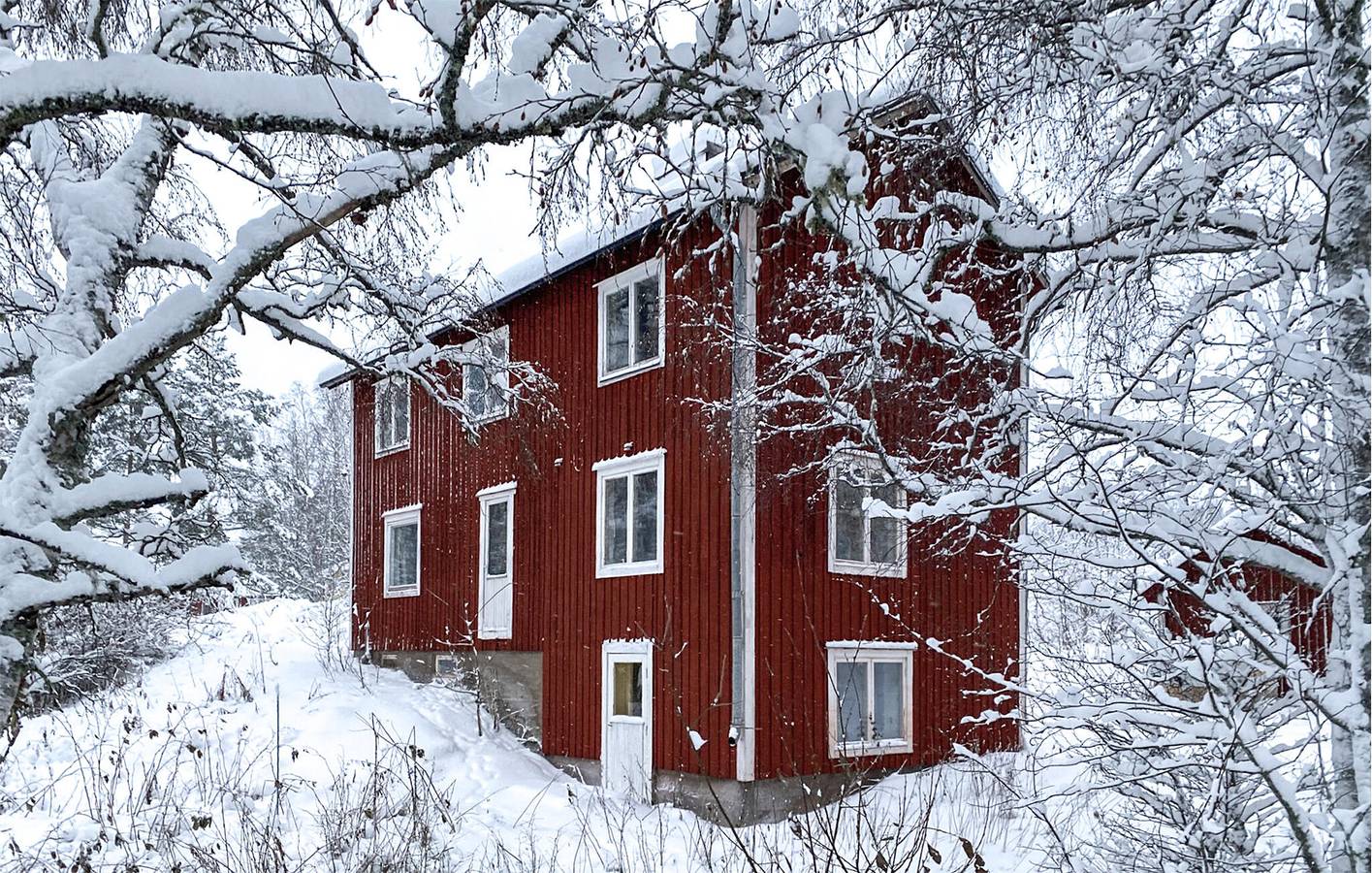 Hus för 8 Personer med trädgård in Jämtland