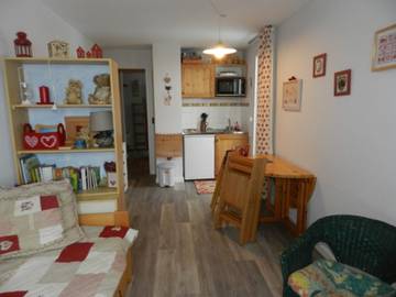 Gîte pour 4 personnes, avec terrasse, animaux acceptés dans Le Pleynet Les Sept Laux