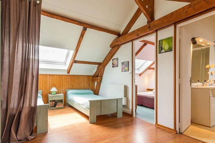 Gîte pour 4 personnes, avec jardin à Saint-Molf - 3