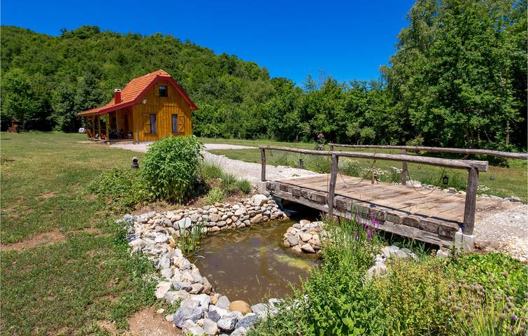 Holiday home for 8 people, with pool and view as well as terrace and garden, with pets - 1