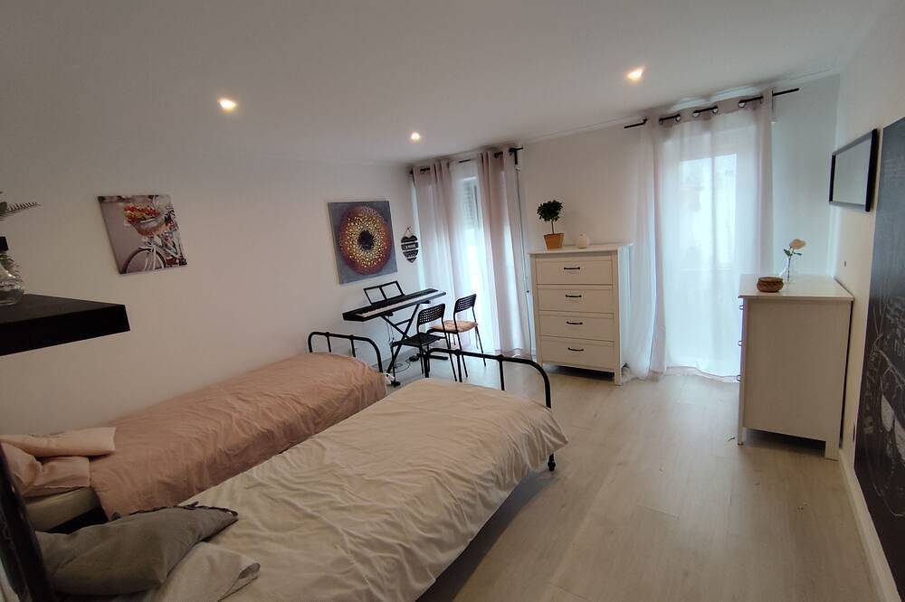 Ganze Wohnung, Apartment in the center of Palmela. Close to beaches and mountains! in Palmela, Naturpark Arrábida