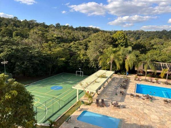 Pousadas para 4 pessoas, com piscina e piscina infantil e ainda jardim em Itu