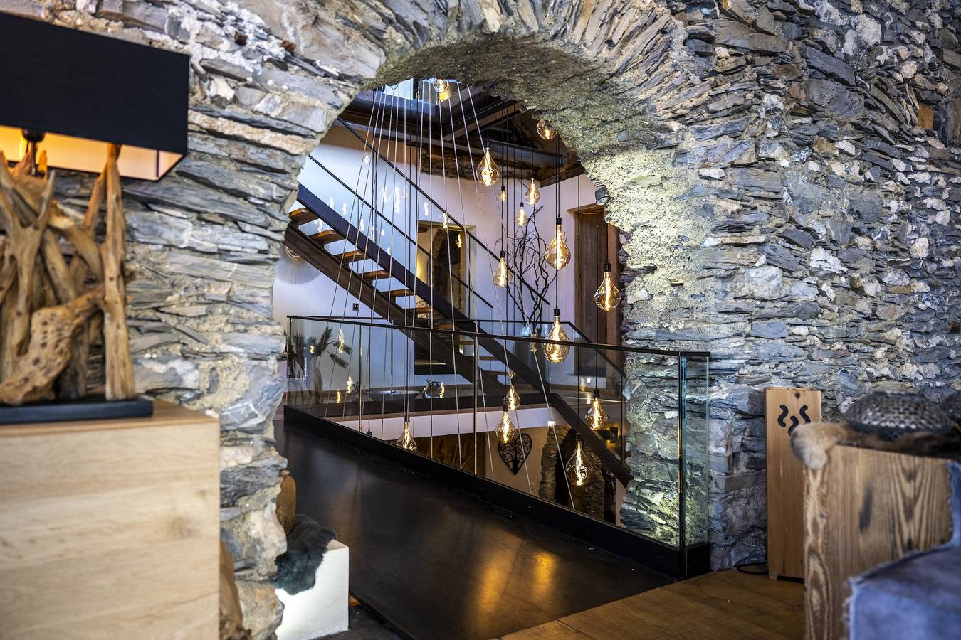 Chasa Sentima – luxuriöser Engadiner Villa mit Panoramablick, Hotpot & Sauna in Sent, Unterengadin