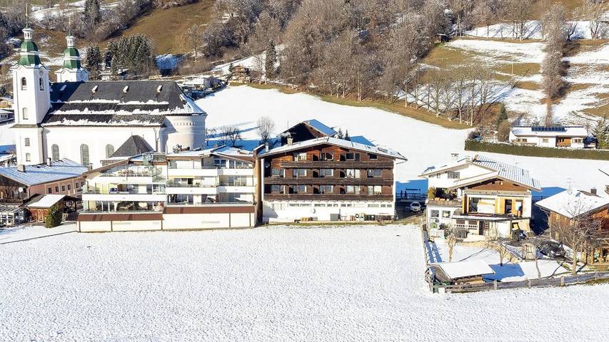 Hütte für 2 Personen, mit Balkon in Brixen im Thale