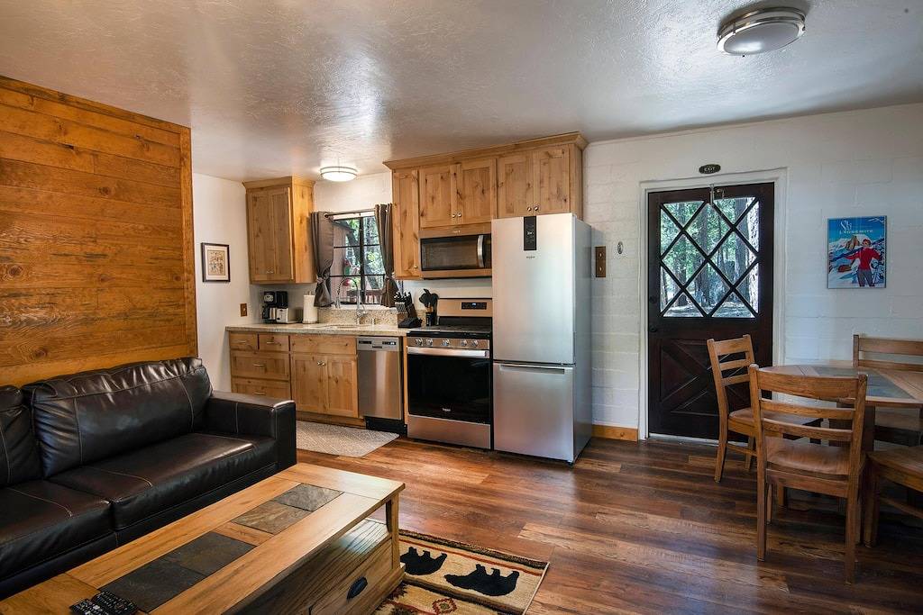 Whispering Pines in Wawona, Mariposa County