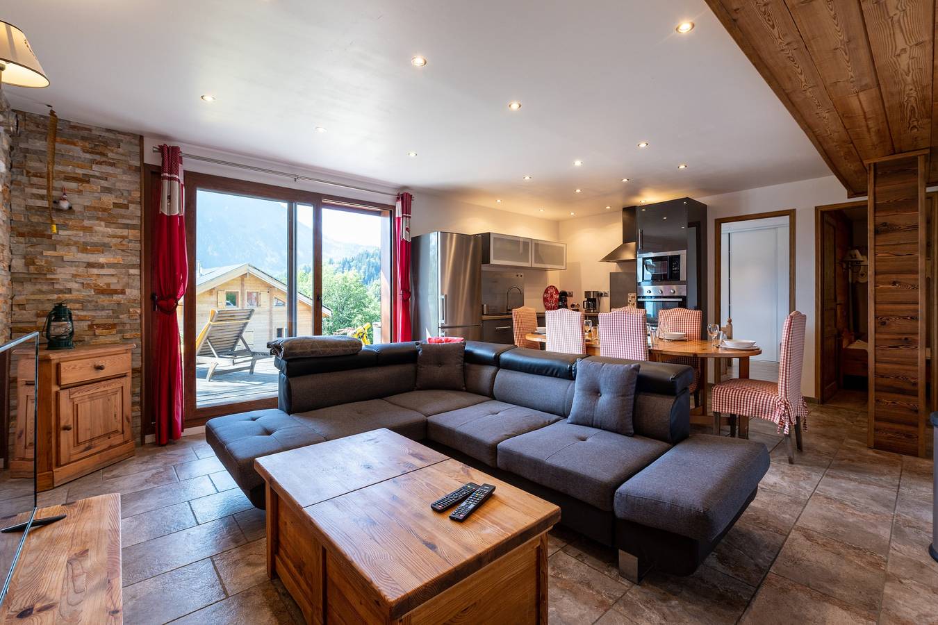 Appartement entier, Chalet le Chardon Bleu in Villarembert, Région de Saint-Jean-de-Maurienne