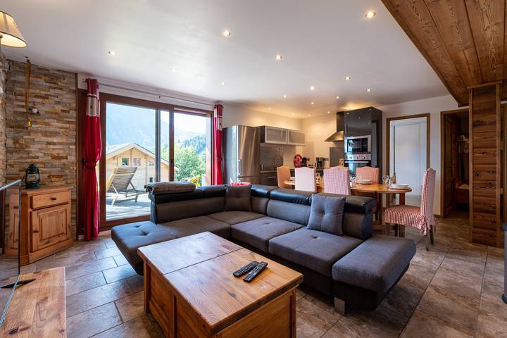 Gîte pour 10 personnes, avec terrasse et jardin à Villarembert - 2