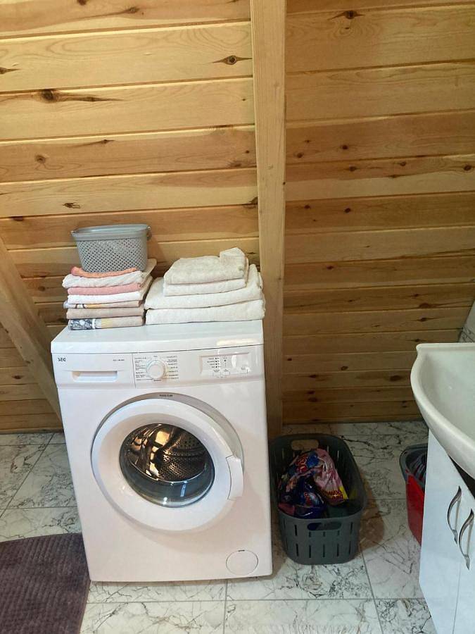 Chalet für 6 Personen, mit Terrasse und Ausblick - 1