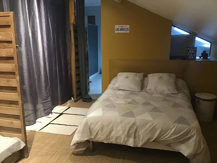 Chambre d’hôte pour 5 personnes, avec jardin dans l' Ain - 2