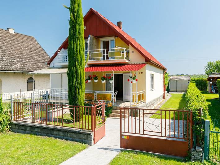 Ferienhaus für 5 Personen, mit Garten in Balatonlelle