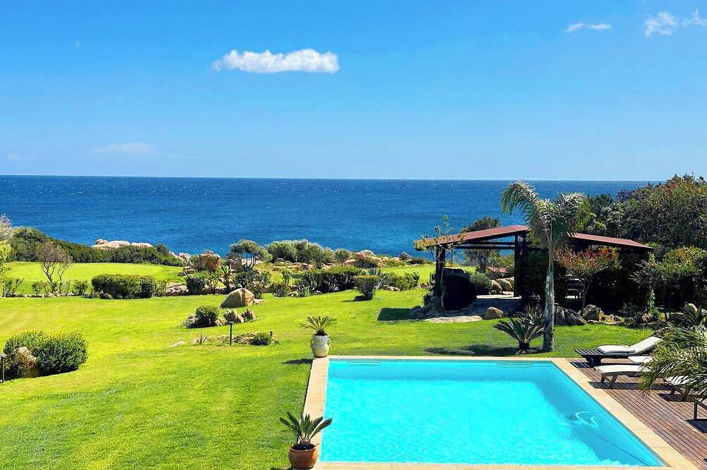 Villa esclusiva con piscina e vista mare a Puntaldia ( San Teodoro) in Puntaldia, San Teodoro