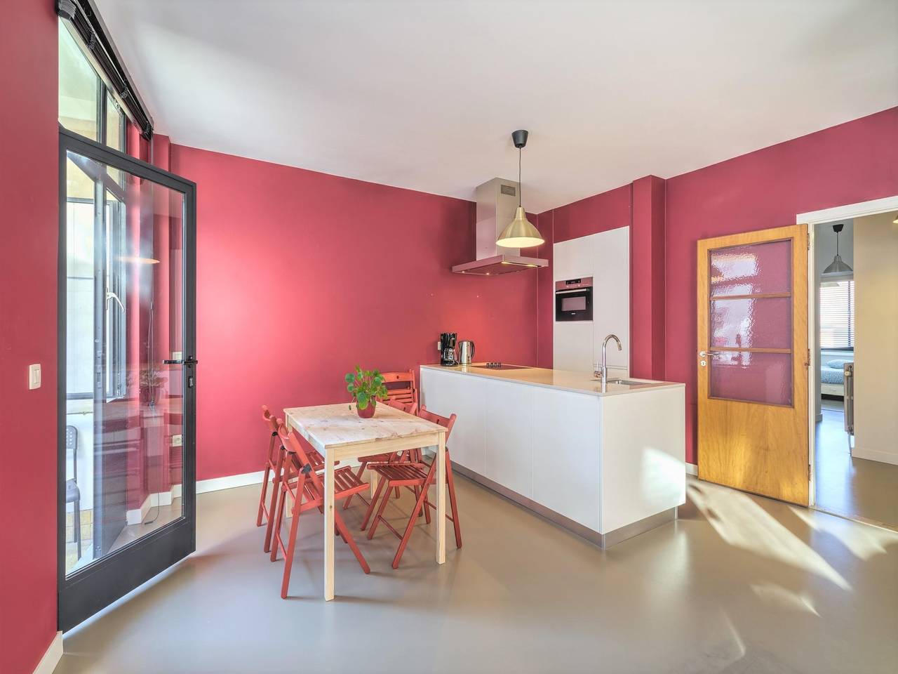 Apartamento entero, Amplia estancia para 9 personas en Amberes in Amberes, Región de Amberes