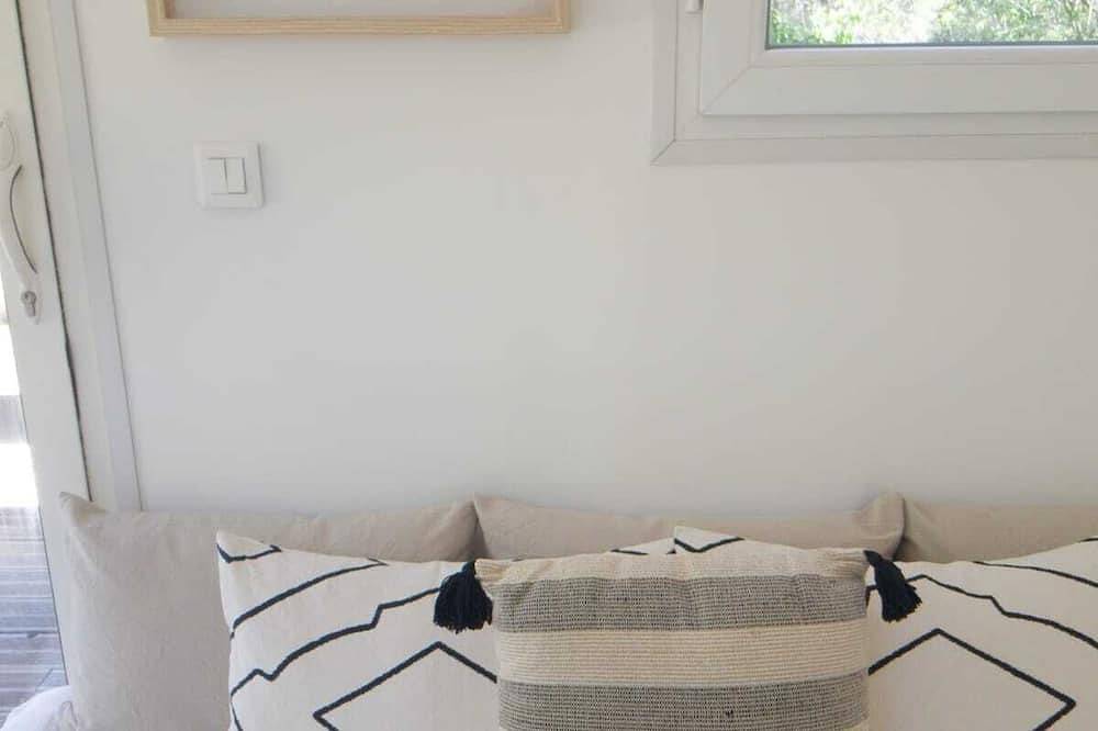 Magnificent cabana with jacuzzi and sauna  in Aubagne, Marsella region