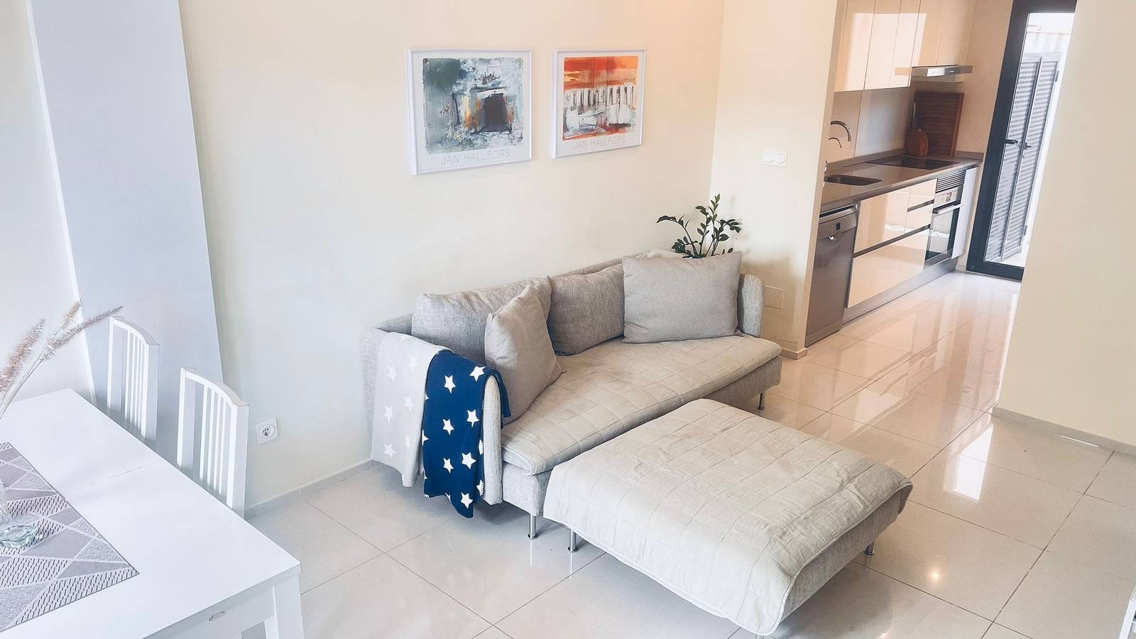 Bungalow for 4 personer med barnebasseng in La Zenia, Orihuela