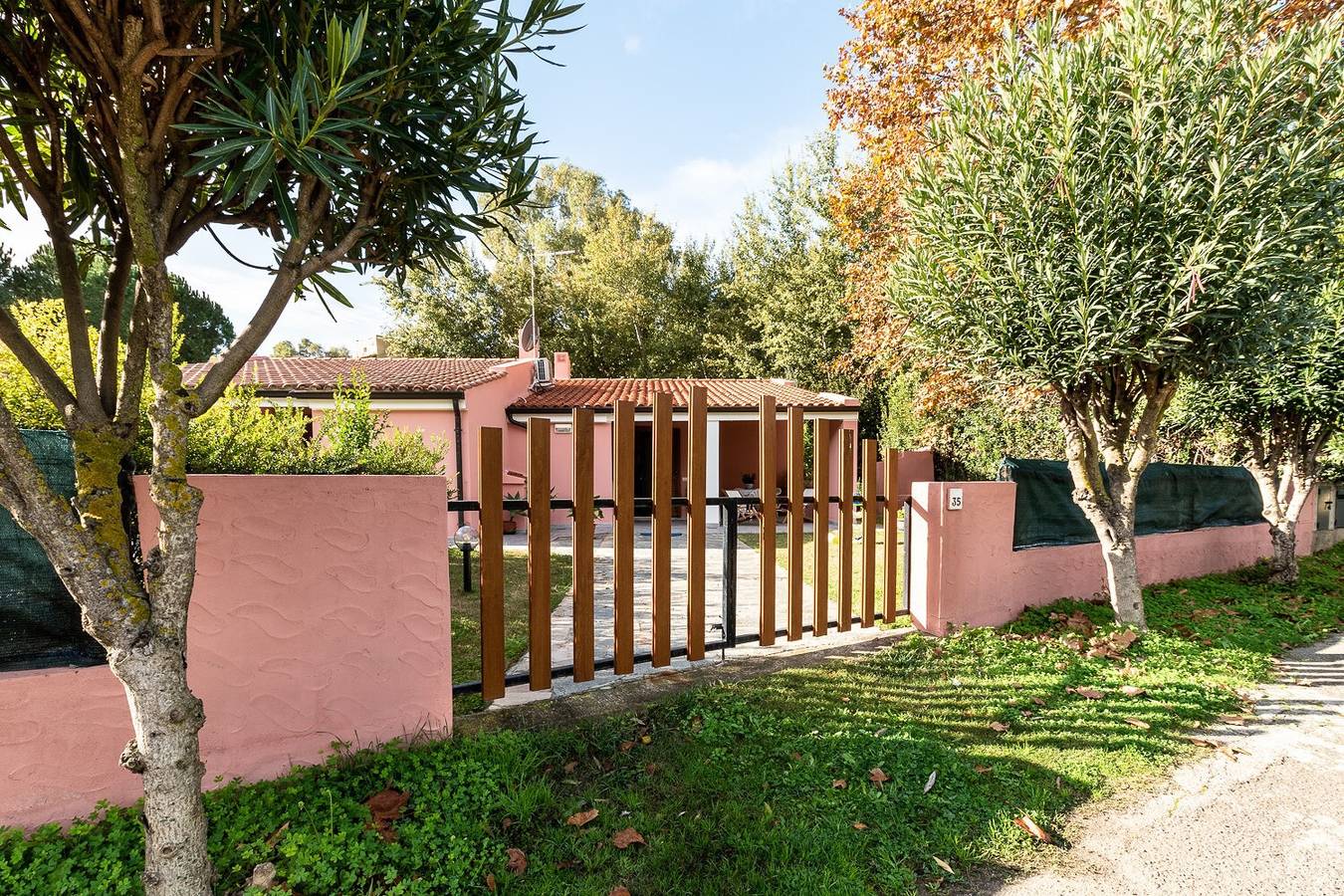 Schönes Ferienhaus "Villetta Coccinella" mit Wlan in Geremeas, Maracalagonis