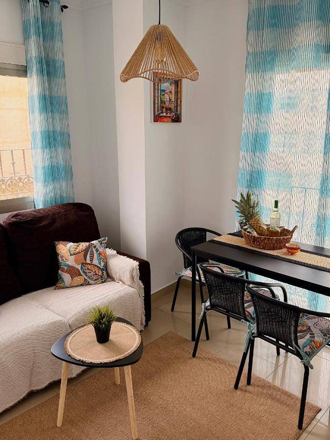 Apartamento de vacaciones para 2 personas, con vistas además de vistas al lago y terraza - 1