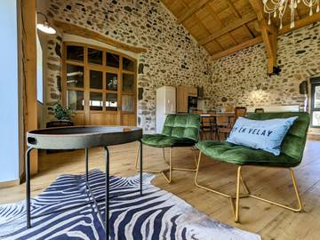 Gîte pour 6 personnes, avec jardin en Haute-Loire