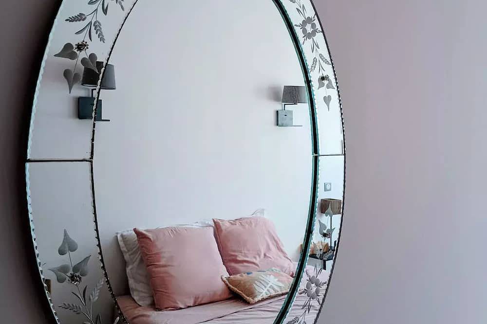 Appartement entier, Luxury apartment jacuzzi-pool-air con in Avignon, Vaucluse