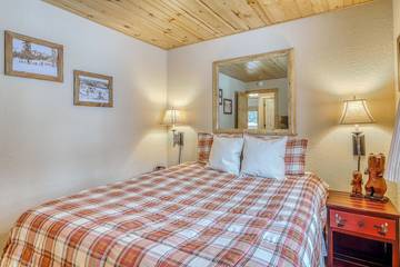 Cabin for 8 Guests in Truckee, Donner Lake, Picture 4