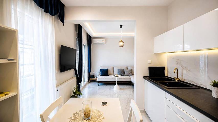 Gîte pour 3 personnes, avec Balcon ainsi que Terrasse et Vue à Serrès - 4