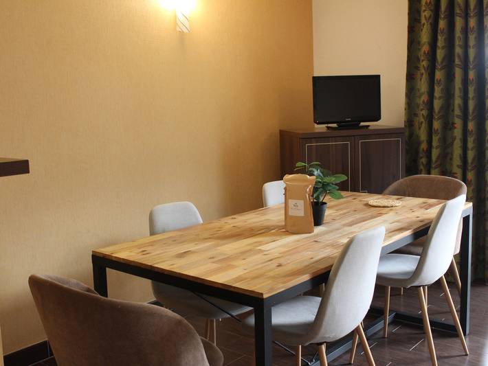 Apartamento entero, Dúplex T3 en Jausiers - 6 personas, terraza, aparcamiento in Jausiers, Parque nacional de Mercantour