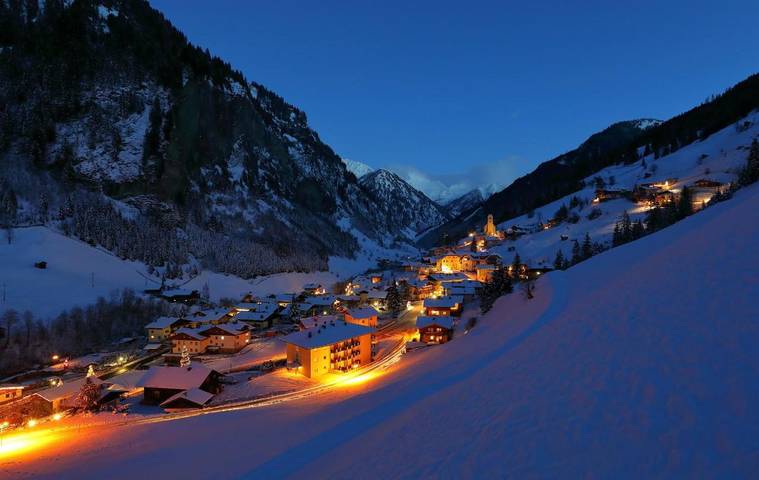 Hotel para 2 personas, con sauna además de jardín y piscina - 1