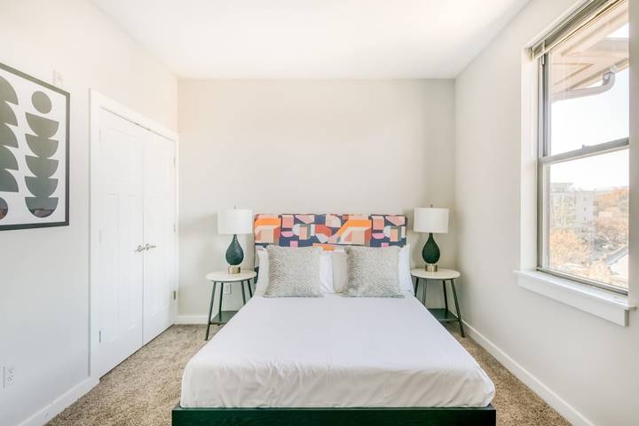 Apartment for 4 people, with yard, with pets in Nashville