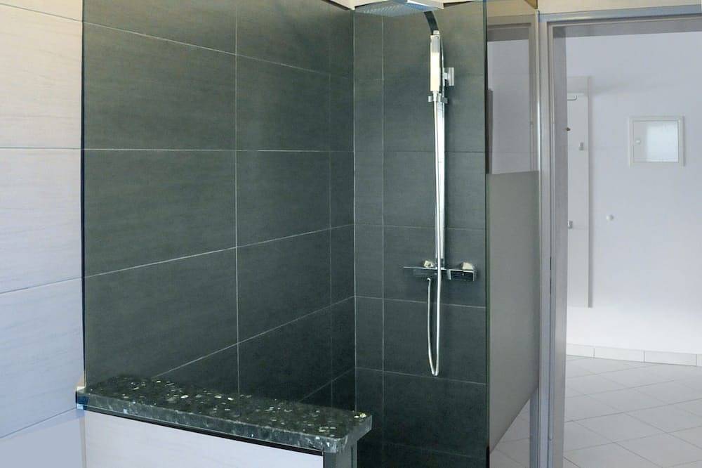 Ganze Wohnung, Moderne 2Zkb Balkon Pkw Stlp Self-Check-in 24h in Bad Nauheim, Wetterau