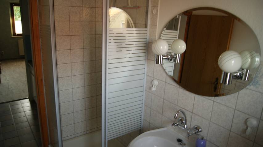 Ganze Ferienwohnung, Ferienwohnung Schruttke - Ferienwohnung mit zwei Räumen in Bad Frankenhausen, Region Kyffhäuser