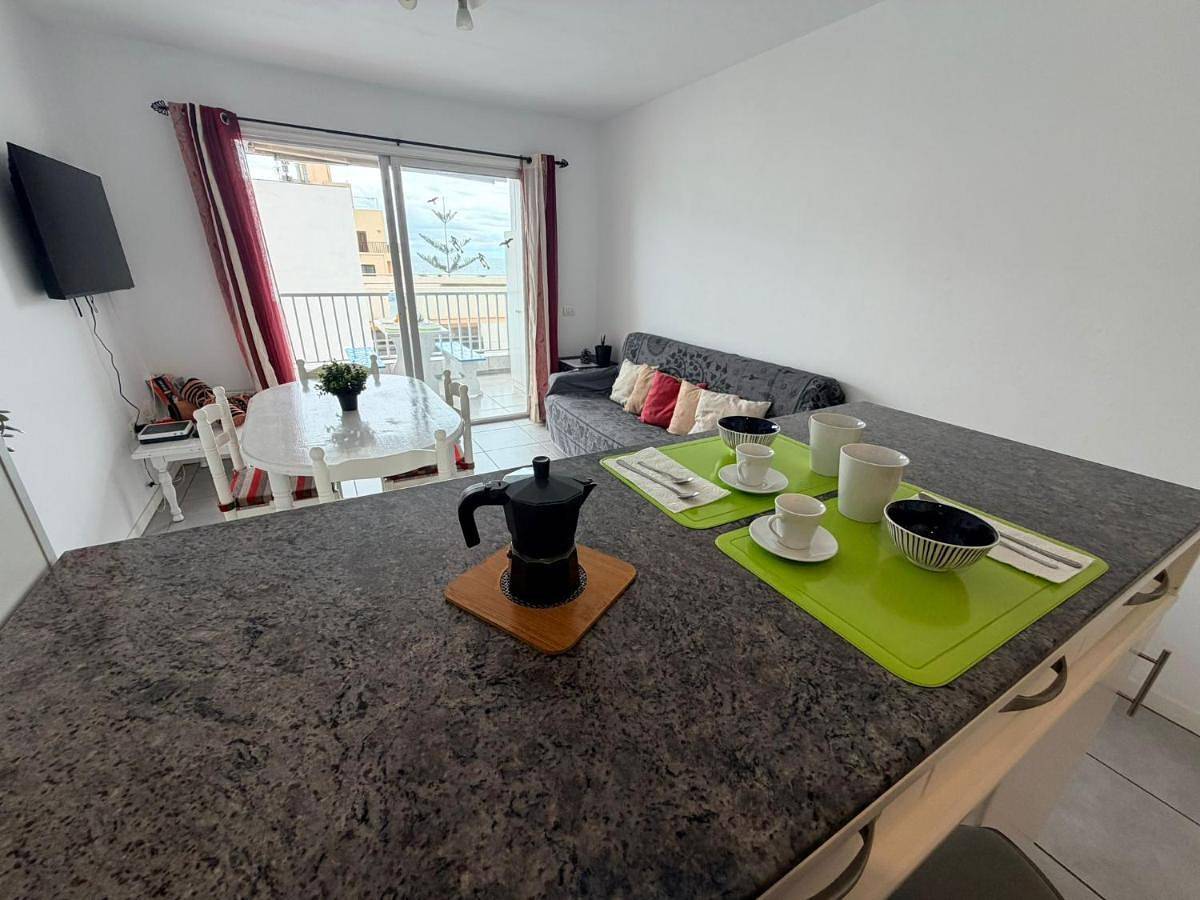 Apartamento entero, Sea View Apartment in Las Galletas in Playa de las Galletas (Arona), Arona 