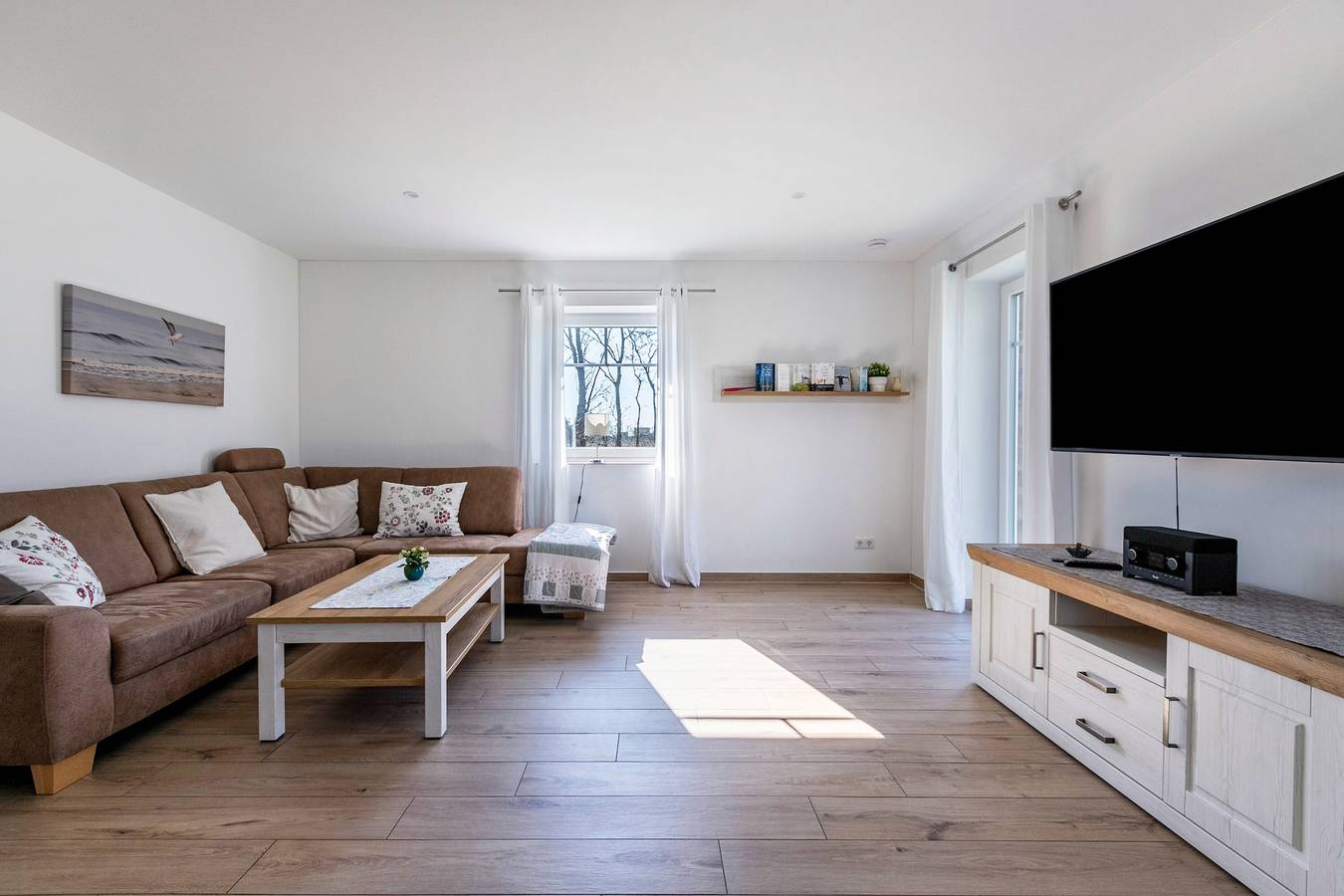 Ganze Wohnung, Ferienwohnung 'Ferienwohnung Hauptdeck' mit Gemeinschaftsgarten und Wi-Fi in Pellworm, Nordfriesland