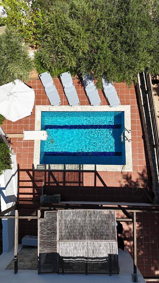Ferienhaus für 5 Personen, mit Balkon und Terrasse sowie Garten und Pool