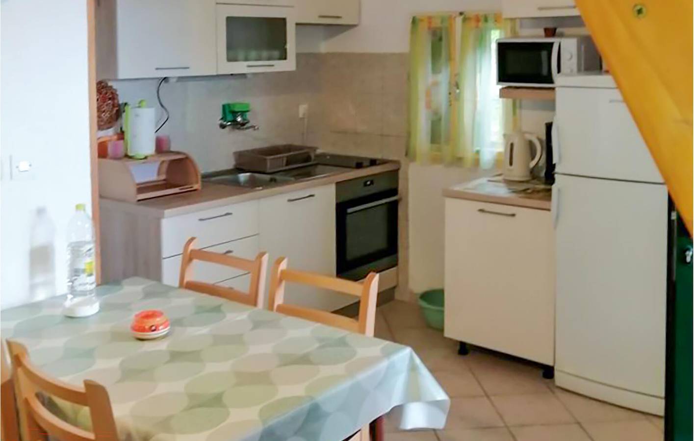 Luxuriöses Apartment am Strand mit Pool und Parkplatz in Bol, Brac