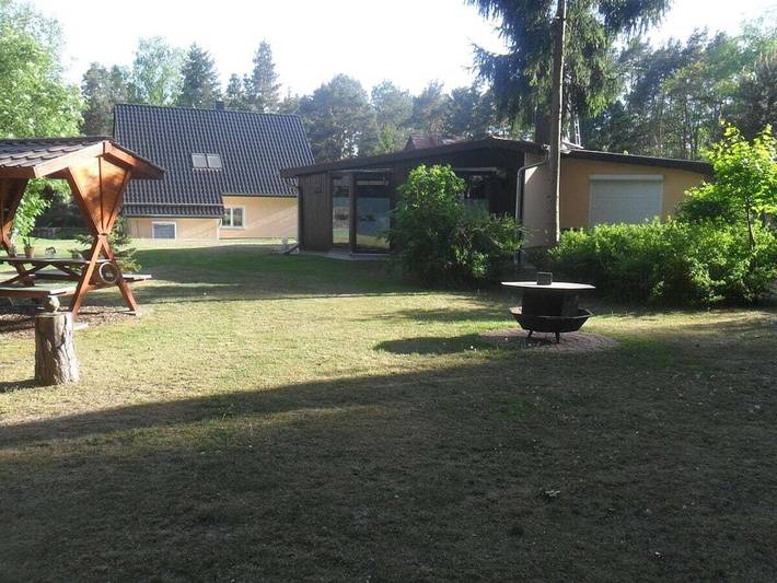 Bungalow mit 1 Schlafzimmer in Badestelle Haussee, Himmelpfort