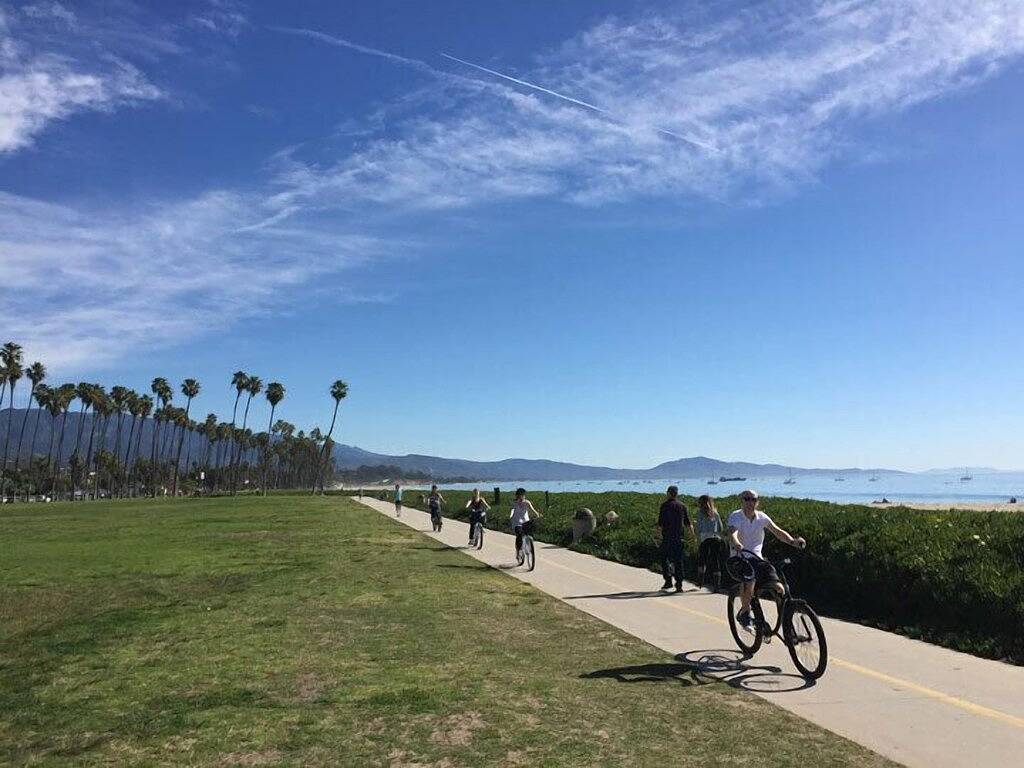 Paradies am Strand! Miramar Beach home kann als ganzes Haus oder 2 Einheiten gemietet werden! in Montecito, Santa Barbara County