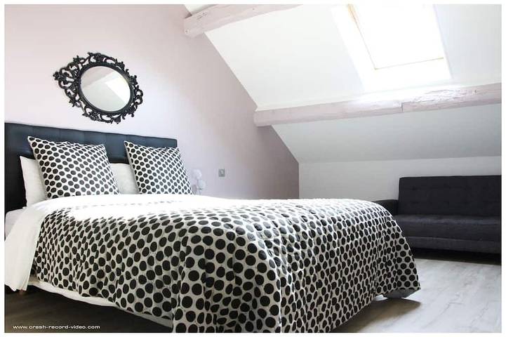 Location de vacances pour 20 personnes, avec jardin à Argilly - 2