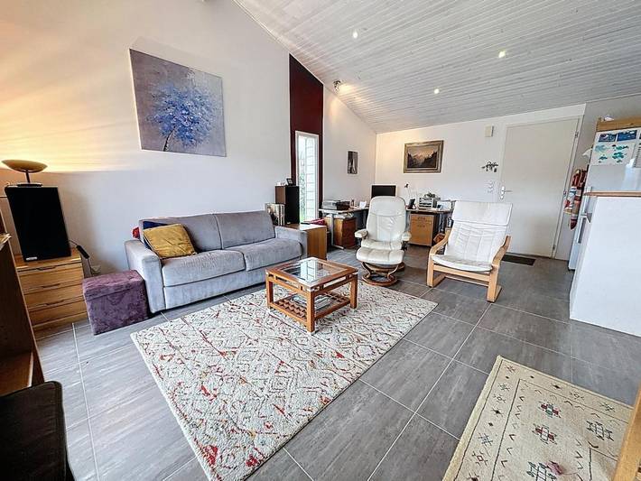 Location de vacances pour 6 personnes, avec Terrasse ainsi que Jardin et Vue dans Montespan - 3