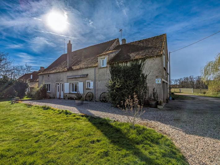 Gîte pour 4 personnes, avec jardin dans Indre
