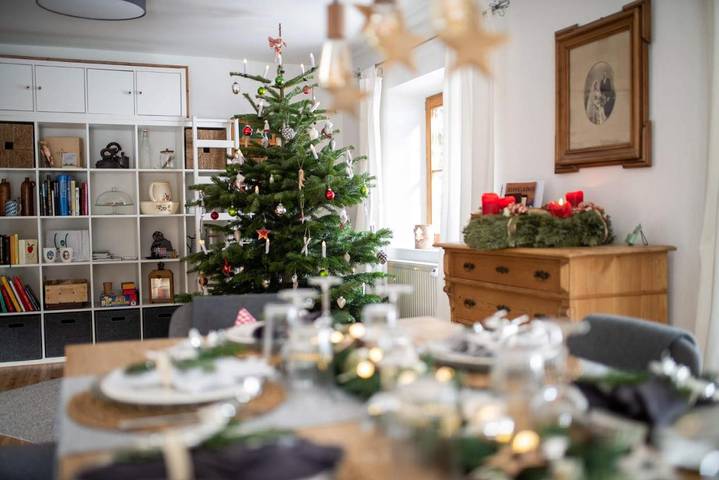 Ferienwohnung für 8 Personen, mit Ausblick und Garten in Bayrischzell