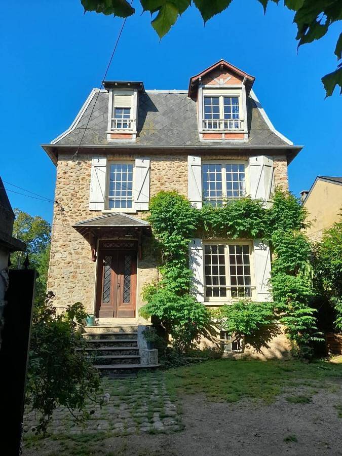 Location de vacances pour 10 personnes, avec Jardin à Soisy-sur-Seine