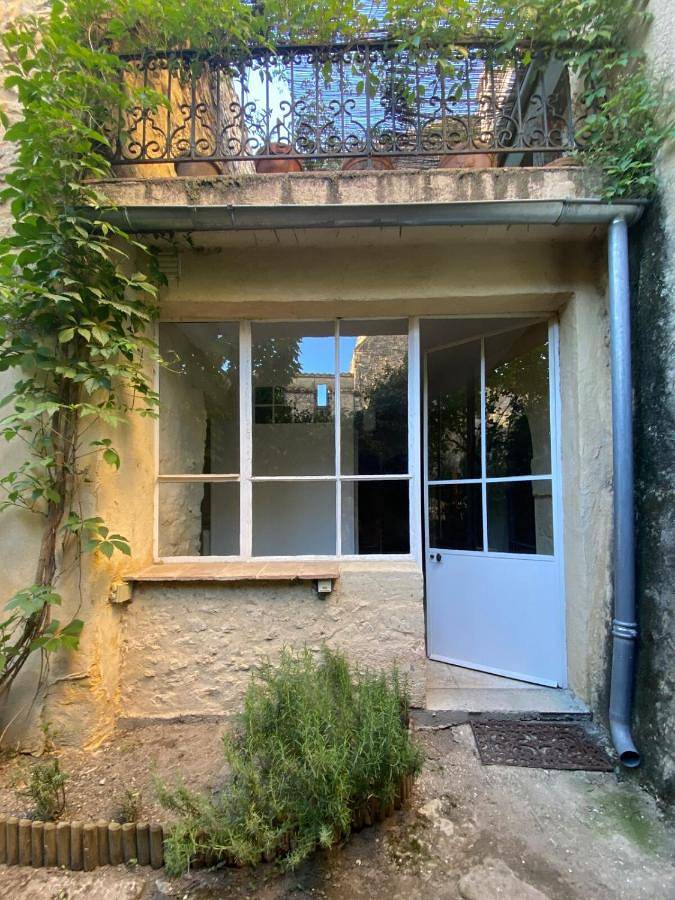 Location de vacances pour 15 personnes, avec terrasse ainsi que vue et jardin à Sanilhac-Sagriès - 3