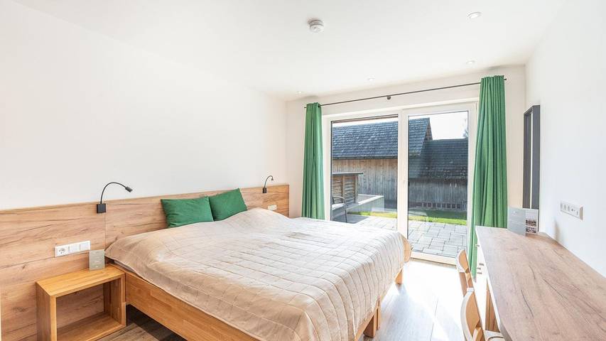 Ferienwohnung für 4 Personen, mit Balkon und Garten in Weißpriach